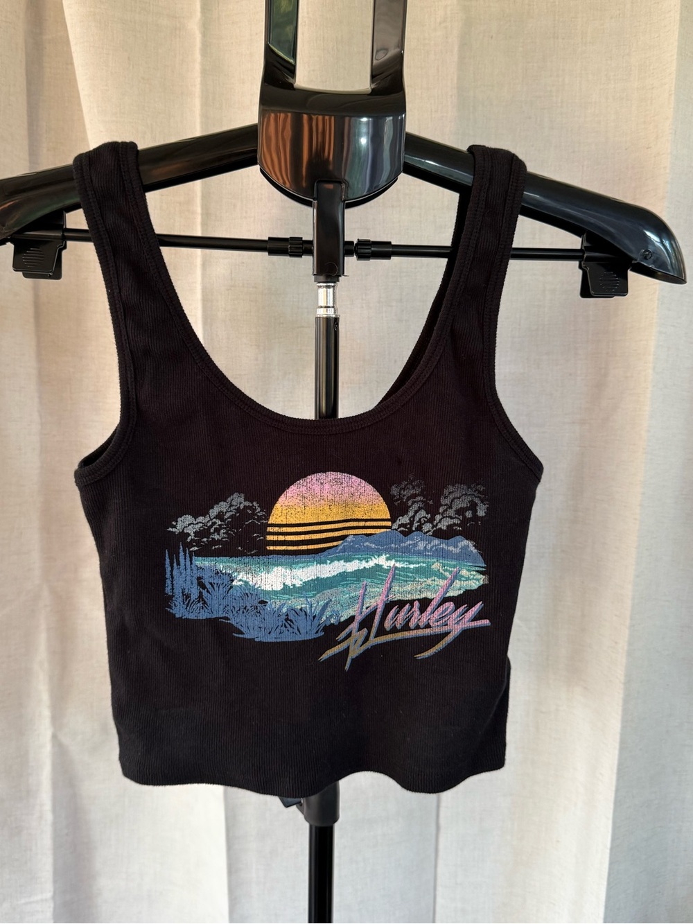 Hurley Black Ribbed Sunset Graphic Crop Tank